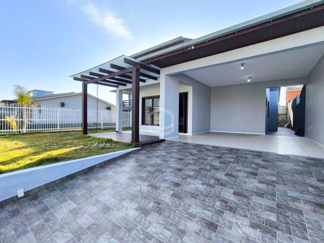 Casa / Sobrado para Venda em Balneário Rincão/SC Zona Sul 3 Quartos