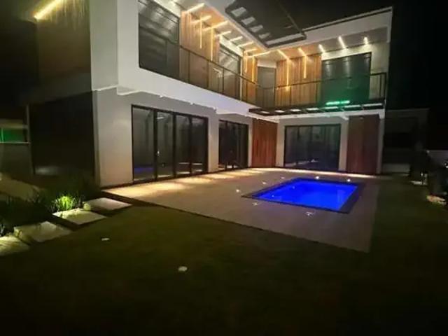 Casa / Sobrado para Venda em Balneário Rincão/SC Zona Sul 4 Quartos