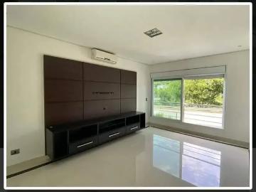 Casa / Sobrado para Venda em Barueri/SP Centro Comercial Jubran 4 Quartos