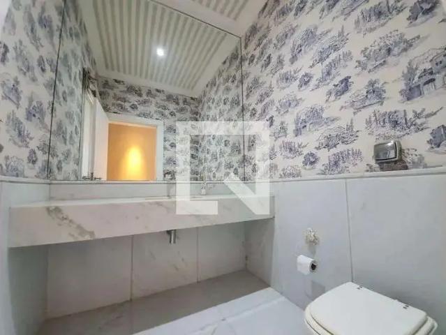 Casa / Sobrado para Venda em Barueri/SP Alphaville 4 Quartos