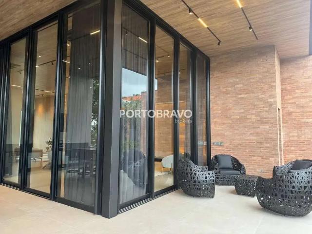 Casa / Sobrado para Venda em Barueri/SP Alphaville 4 Quartos