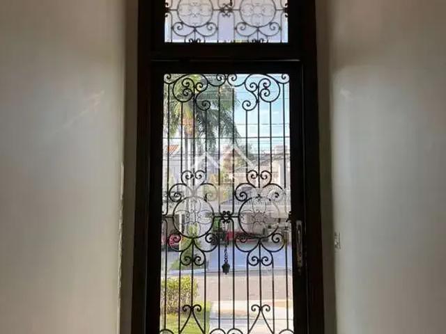 Casa / Sobrado para Venda em Barueri/SP Alphaville 5 Quartos