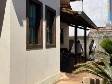 Casa / Sobrado para Venda em Barão de Cocais/MG Bairro Cidade Nova 2 Quartos