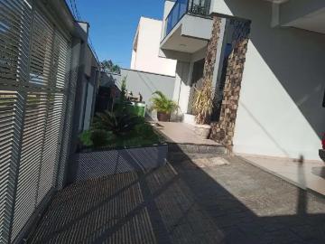 Casa / Sobrado para Venda em Barão de Cocais/MG Bairro Cidade Nova 4 Quartos