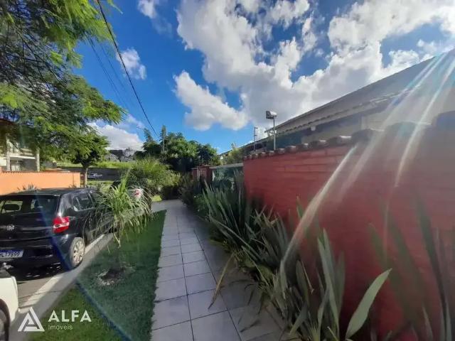 Casa / Sobrado para Venda em Barbacena/MG Ibiapaba 5 Quartos