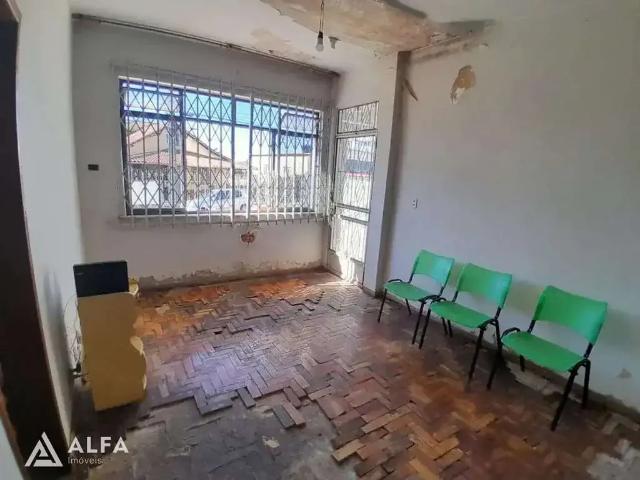 Casa / Sobrado para Venda em Barbacena/MG São Sebastião 4 Quartos