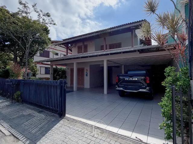 Casa / Sobrado para Venda em Barra Velha/SC Centro 4 Quartos