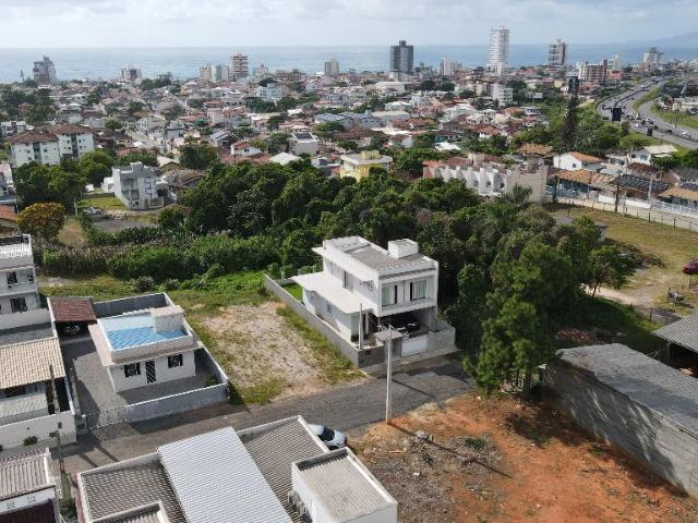 Casa / Sobrado para Venda em Barra Velha/SC Centro 3 Quartos