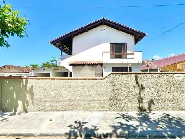 Casa / Sobrado para Venda em Barra Velha/SC Tabuleiro 3 Quartos