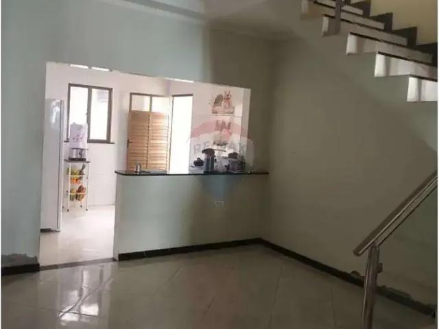 Casa / Sobrado para Venda em Barra dos Coqueiros/SE Centro 4 Quartos