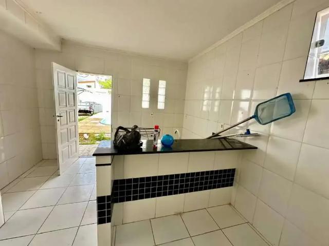 Casa / Sobrado para Venda em Barra dos Coqueiros/SE Atalaia Nova 4 Quartos