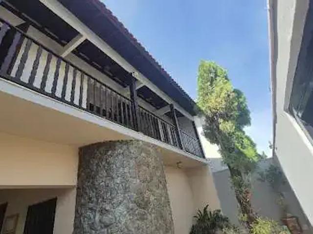 Casa / Sobrado para Venda em Barretos/SP Centro 4 Quartos