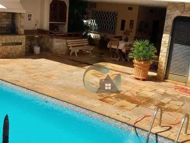 Casa / Sobrado para Venda em Barretos/SP Centro 3 Quartos