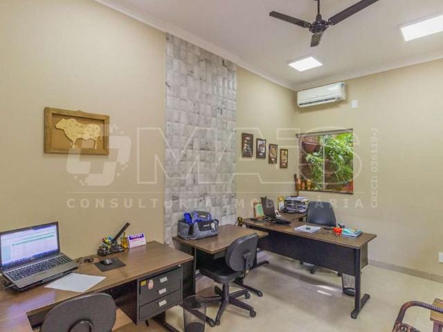 Casa / Sobrado para Venda em Barretos/SP Ibirapuera 4 Quartos
