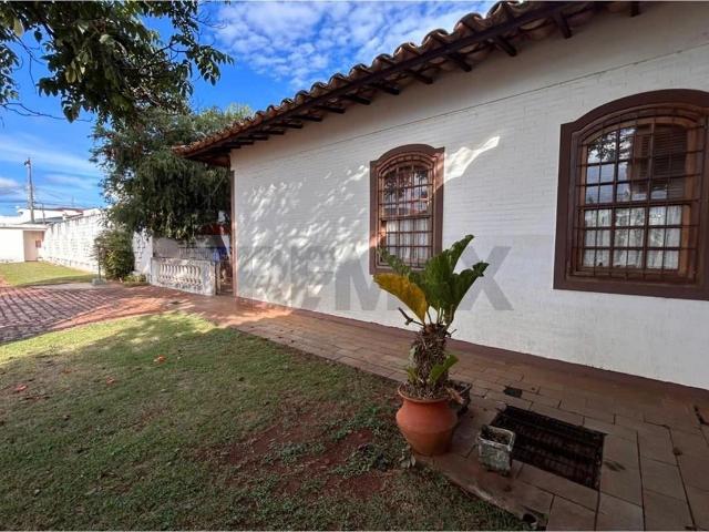 Casa / Sobrado para Venda em Batatais/SP Riachuelo 6 Quartos