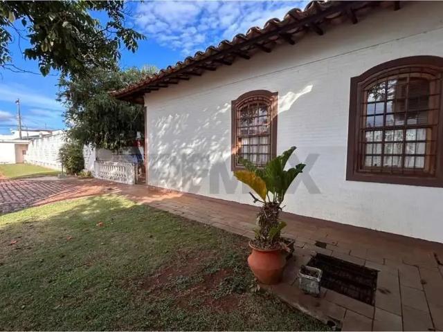 Casa / Sobrado para Venda em Batatais/SP Riachuelo 6 Quartos