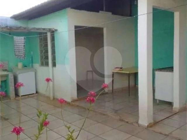 Casa / Sobrado para Venda em Bauru/SP Núcleo Residencial Beija Flor 1 Quartos
