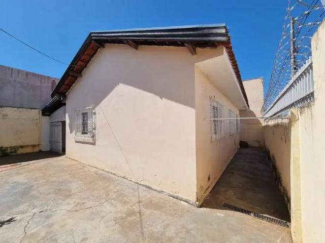 Casa / Sobrado para Venda em Bauru/SP Núcleo Residencial Presidente Geisel 3 Quartos