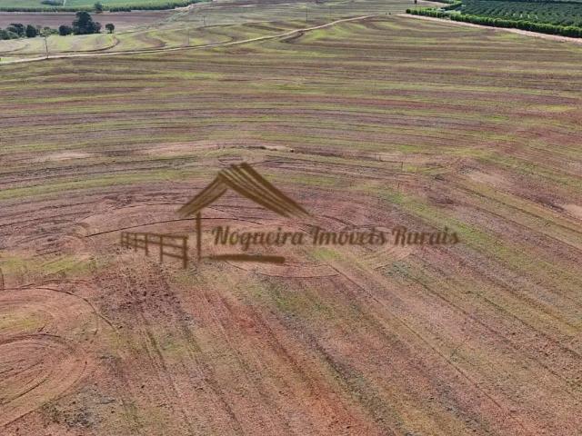 Casa / Sobrado para Venda em Bauru/SP Área Rural de Bauru