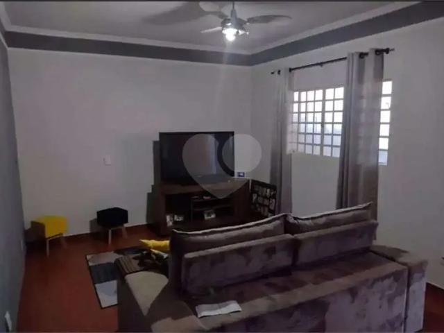 Casa / Sobrado para Venda em Bauru/SP Conjunto Habitacional Pastor Arlindo Lopes Viana 2 Quartos