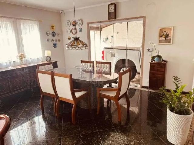 Casa / Sobrado para Venda em Bauru/SP Jardim América 3 Quartos