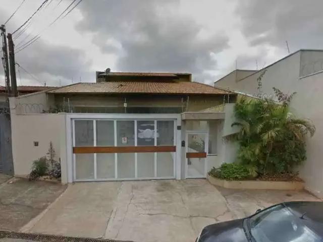 Casa / Sobrado para Venda em Bauru/SP Jardim América 4 Quartos