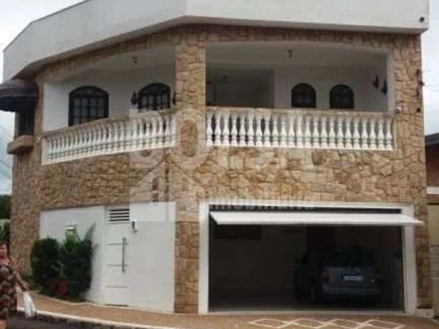 Casa / Sobrado para Venda em Bauru/SP Jardim Solange 4 Quartos