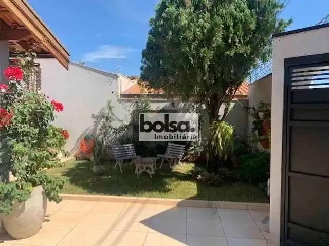Casa / Sobrado para Venda em Bauru/SP Vila Industrial 3 Quartos