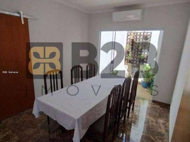 Casa / Sobrado para Venda em Bauru/SP Vila Industrial 3 Quartos