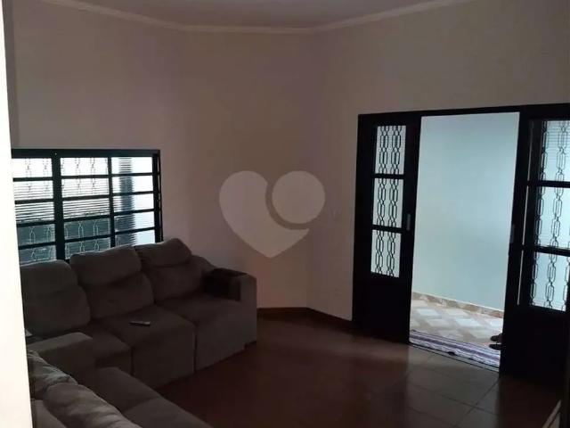 Casa / Sobrado para Venda em Bauru/SP Vila Santista 3 Quartos