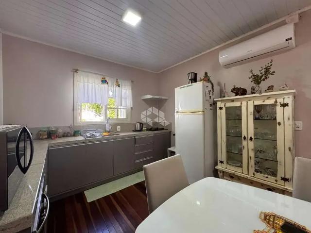 Casa / Sobrado para Venda em Bento Gonçalves/RS Fátima 6 Quartos