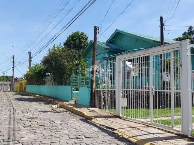Casa / Sobrado para Venda em Bento Gonçalves/RS Juventude da Enologia 3 Quartos