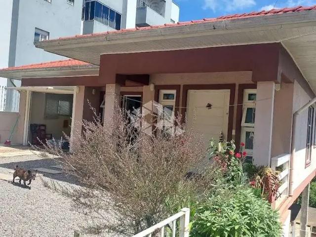 Casa / Sobrado para Venda em Bento Gonçalves/RS São Roque 3 Quartos
