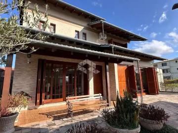 Casa / Sobrado para Venda em Bento Gonçalves/RS São Roque 4 Quartos