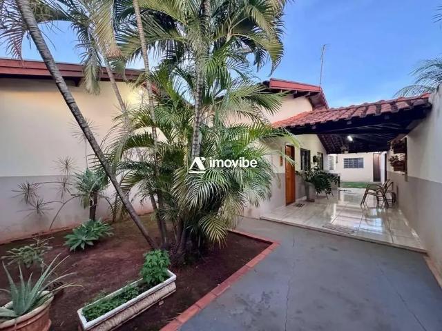 Casa / Sobrado para Venda em Bebedouro/SP Jardim do Bosque 4 Quartos