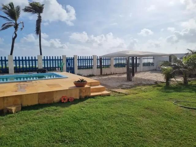 Casa / Sobrado para Venda em Beberibe/CE Morro Branco 3 Quartos