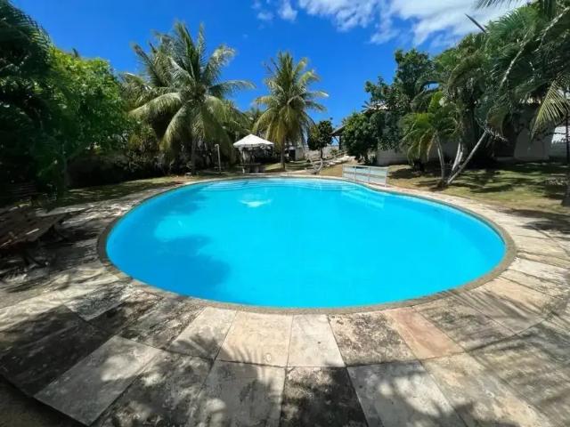 Casa / Sobrado para Venda em Beberibe/CE Praia das Fontes 6 Quartos