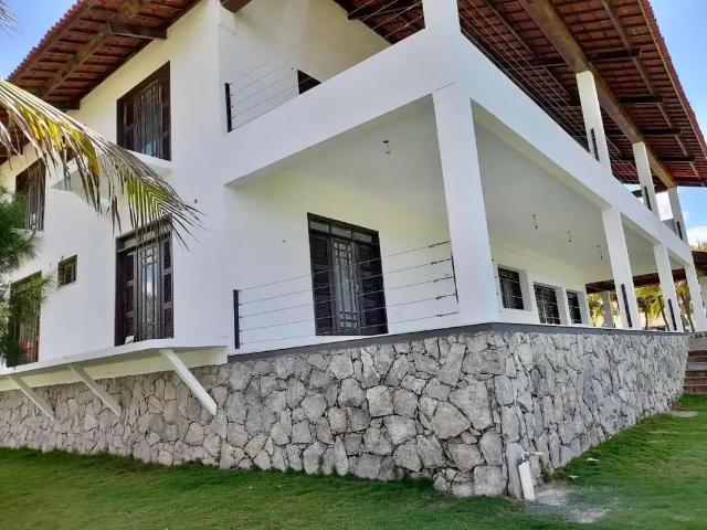 Casa / Sobrado para Venda em Beberibe/CE Praia das Fontes 14 Quartos