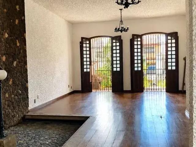 Casa / Sobrado para Venda em Belém/PA Marco 3 Quartos