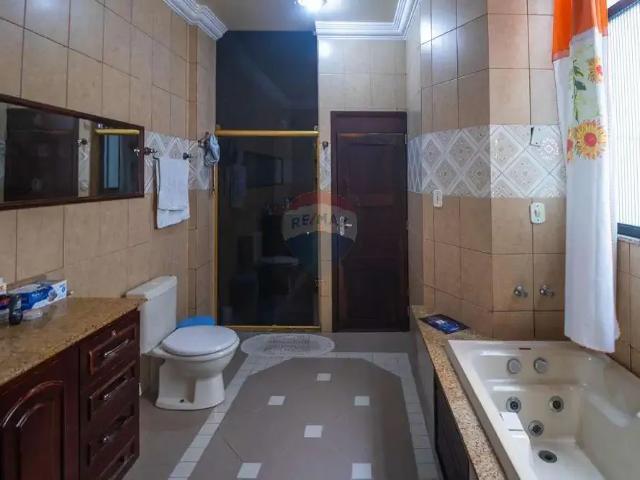 Casa / Sobrado para Venda em Belém/PA Marco 4 Quartos