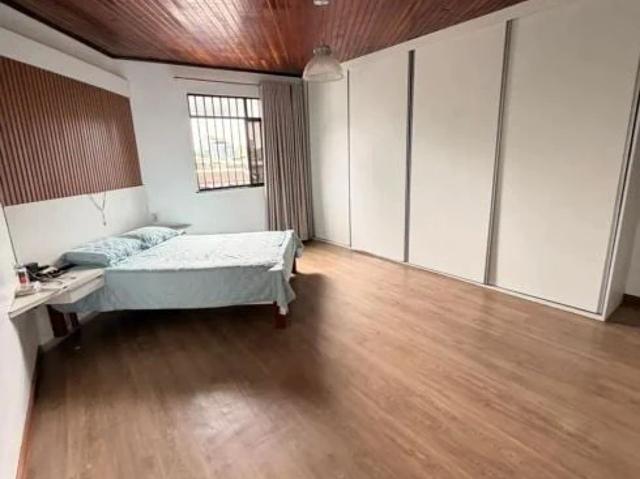 Casa / Sobrado para Venda em Belém/PA Marco 4 Quartos