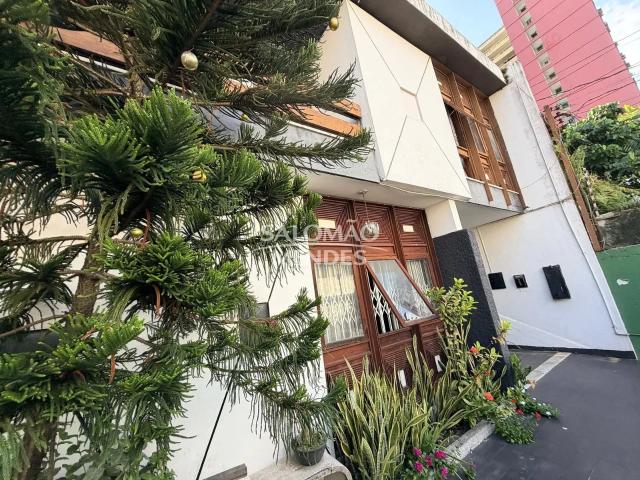 Casa / Sobrado para Venda em Belém/PA Nazaré 4 Quartos