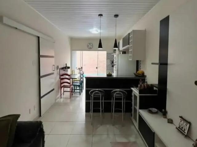 Casa / Sobrado para Venda em Belém/PA Guamá 3 Quartos