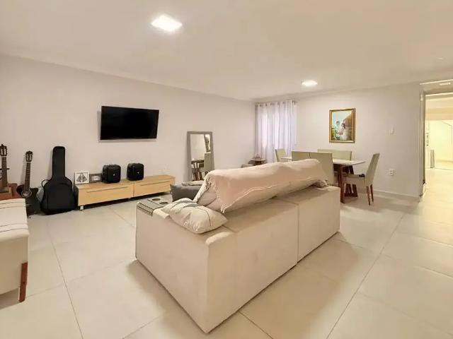 Casa / Sobrado para Venda em Belém/PA Pedreira 3 Quartos