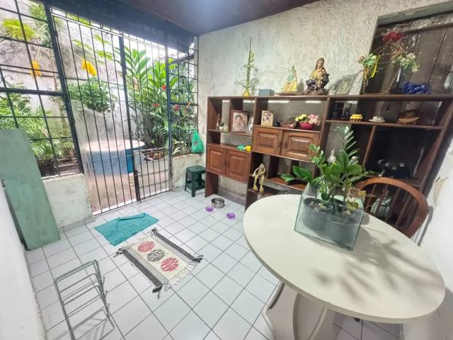Casa / Sobrado para Venda em Belém/PA Umarizal 3 Quartos