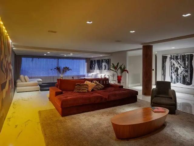 Casa / Sobrado para Venda em Belo Horizonte/MG Mangabeiras 4 Quartos