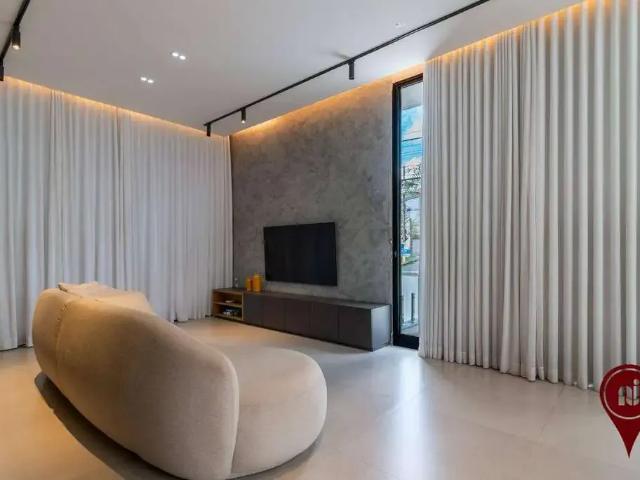 Casa / Sobrado para Venda em Belo Horizonte/MG Nova Granada 5 Quartos