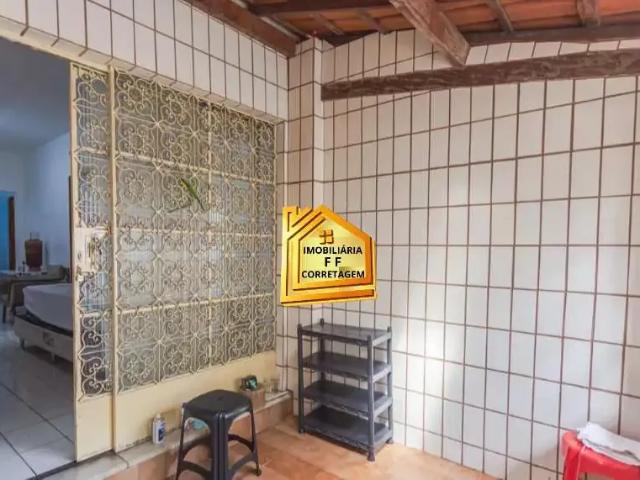 Casa / Sobrado para Venda em Belo Horizonte/MG Nova Floresta 3 Quartos