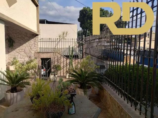 Casa / Sobrado para Venda em Belo Horizonte/MG Nova Floresta 5 Quartos