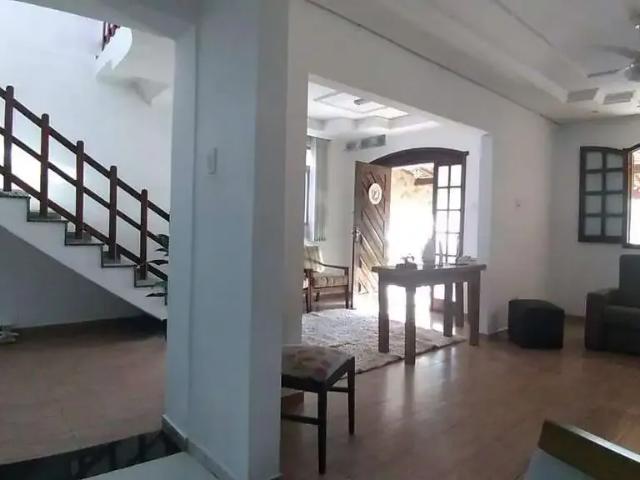 Casa / Sobrado para Venda em Belo Horizonte/MG Nova Floresta 6 Quartos